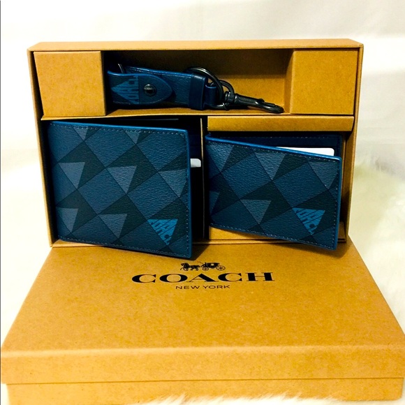 NWT Coach boxed 3 in 1 Navy Wallet gift Set - Picture 1 of 9